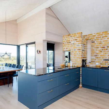 Holiday home Clxix